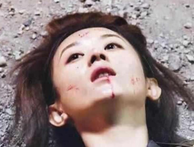 舞臺(tái)失誤到人生逆襲，演員的成長與挑戰(zhàn)