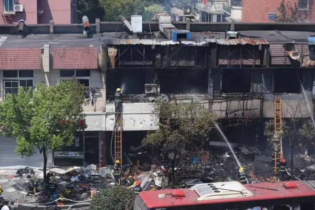 杭州爆炸事件最新圖片，溫馨日常小故事回顧