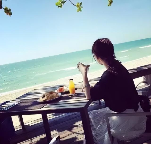 時尚選擇背后的多元解讀，最新頭像背影引領(lǐng)潮流趨勢