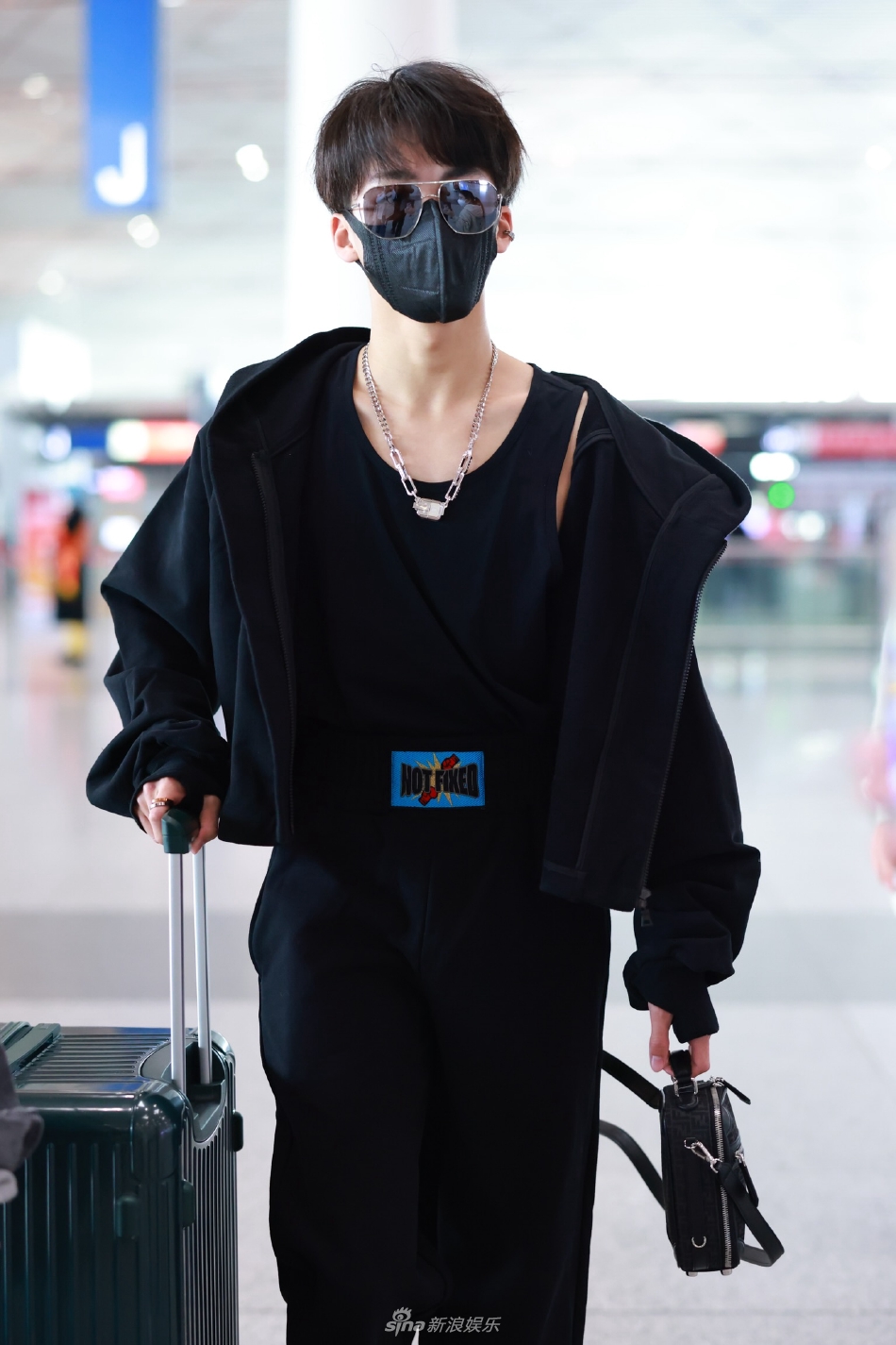 何洛洛機(jī)場最新動(dòng)態(tài)，自然美景的輕松探索之旅